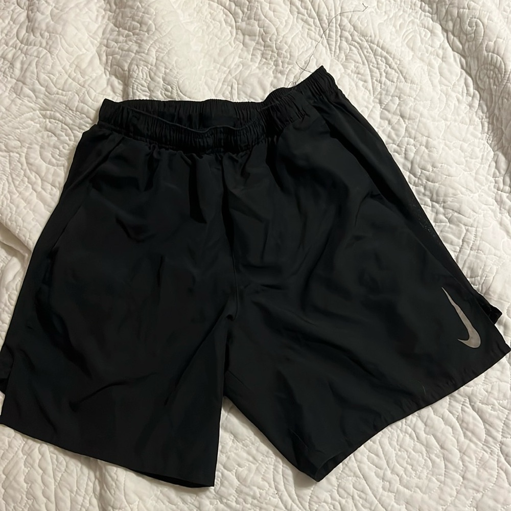 Nike gym shorts, black, small, men’s w pockets